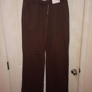 Men's Brown Hollister Boot cut Sweatpants. Size Medium Nwt